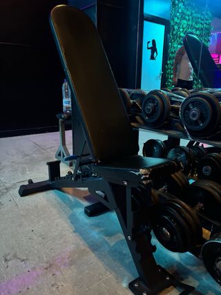 Banco de musculación ajustable