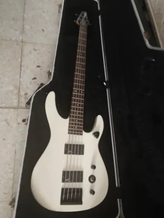 Cort performer series de 5 cuerdas Bajó 
