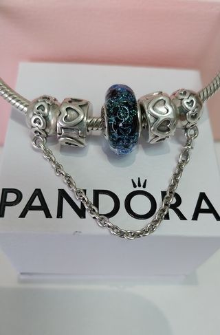 Lote charms Pandora.