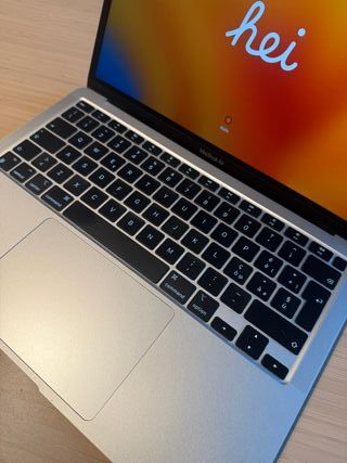 MacBook Air 13 Plata (como NUEVO)