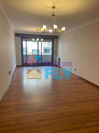 Piso en venta en Praza España - Casablanca en Vigo