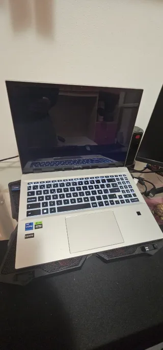 MSI Prestige Studio 16  Rtx4060 Studio - i7 13700H