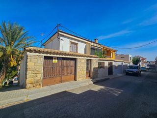 Casa adosada en venta en Belén - San Roque en Jaén