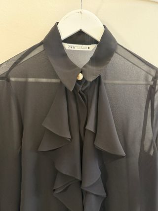 Camisa Zara seda negra 