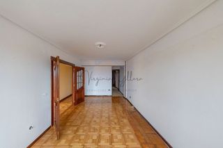 Piso en venta en General Dávila en Santander