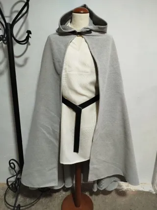 Capa Medieval Gandalf Gris