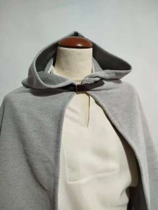 Capa Medieval Gandalf Gris