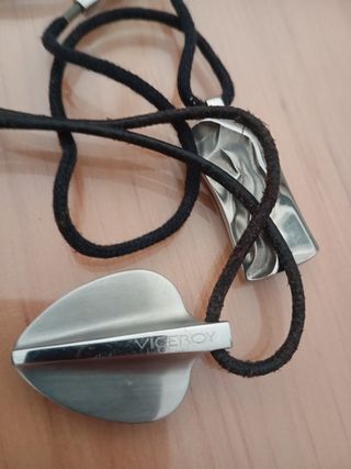 Conjunto Viceroy y Lotus: Colgantes y Pulsera