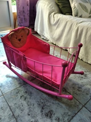 Cuna grande para muñeca de metal