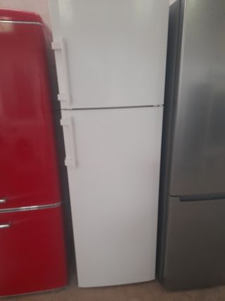 Nevera Liebherr Blanca