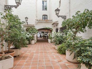 Piso en venta en Puerto Banús en Marbella