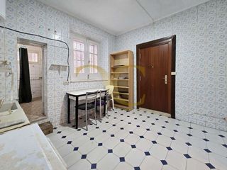 Piso en venta en El Llano en Gijón
