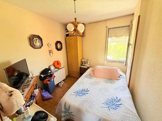 Piso en venta en Apóstol Santiago en Madrid