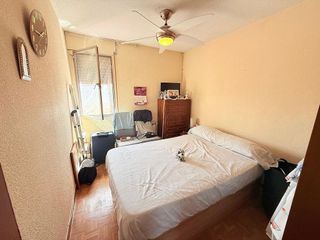 Piso en venta en Apóstol Santiago en Madrid