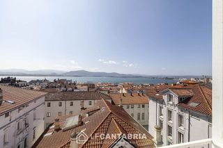 Piso en venta en Puerto Chico en Santander