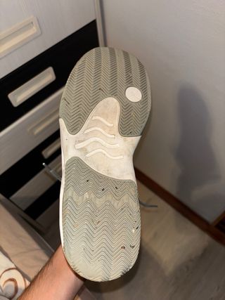 Zapatillas Jordan 23 Grises y Blancas