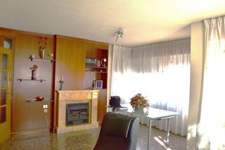 Piso en venta en Piscinas en Villarreal