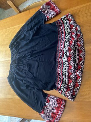 Camicia trasparente con inserti ricamati