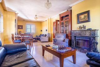 Chalet en venta en Almensilla