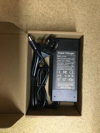 Cargador Patinete Xiaomi M365 / Pro / 1S / Pro 2