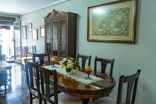Piso en venta en Doctor Cerrada en Zaragoza