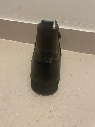 Zapatos Louis Vuitton Talla 40/41
Son Reales