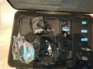 Gopro Hero 10 completa di accessori come in foto 