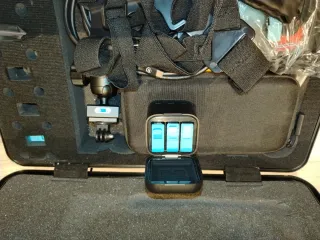 Gopro Hero 10 completa di accessori come in foto 