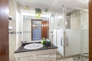 Dúplex en venta en Alisal - Cazoña - San Román en Santander
