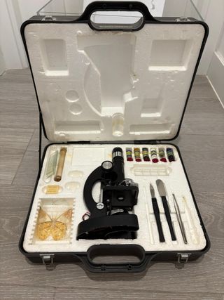 Microscopio Micro-Labor con maletín