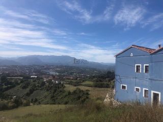 Casa en venta en Parroquias de Oviedo en Oviedo