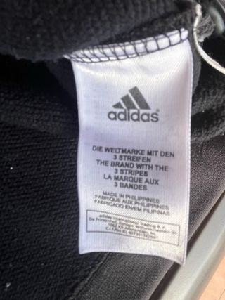 Sudadera Adidas gris con cremallera