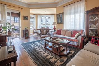 Piso en venta en Gros en San Sebastián-Donostia