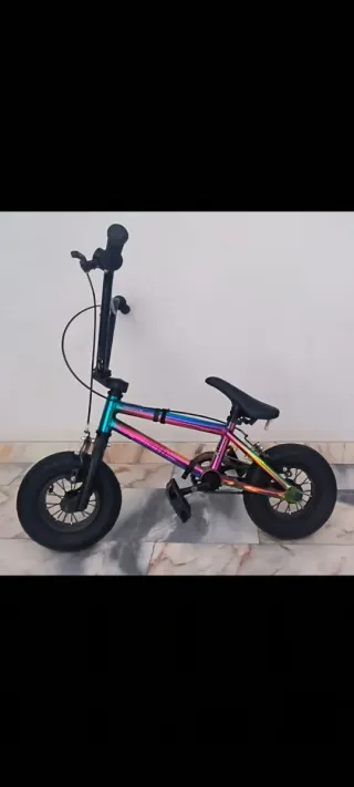 Bici BMX infantil arcoíris