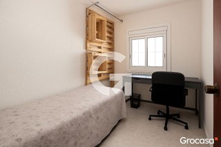 Ático en venta en Pubilla Cases en Hospitalet de Llobregat, L´
