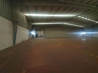 Nave industrial en alquiler en La Paz en Alcalá de Guadaira