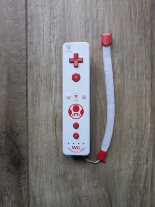 Wii Remote Plus Toad Nintendo controller manette