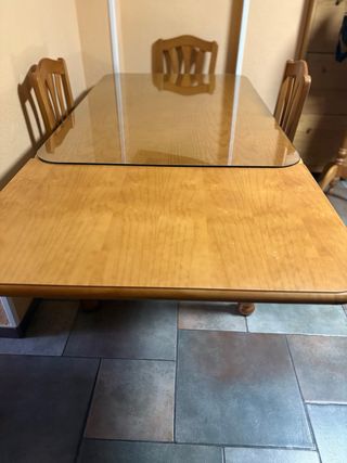 Mesa de comedor de madera de pino macizo