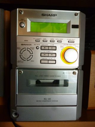 Mini cadena Sharp XL-40 Micro Component System