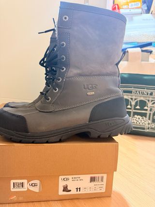 Botas de invierno UGG grises y negras