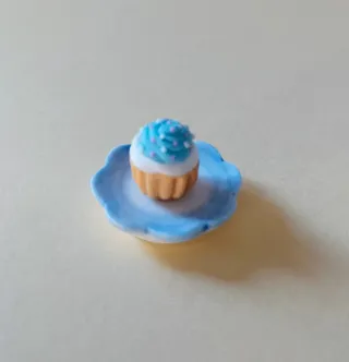 Cupcake. Casa de muñecas escala 1:12