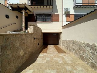 Casa adosada en venta en Torreperogil