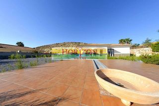 Chalet en venta en Zurgena