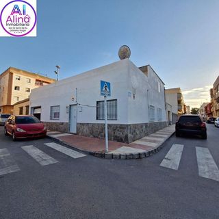Chalet en venta en Carretera Mojonera – Cortijos de Marín en Roquetas de Mar