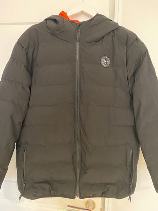 Anorak Siroko Negro con Capucha