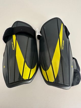 Espinilleras Fútbol Nike Charge