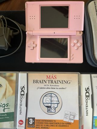 Nintendo DS Lite Rosa + 3 Juegos
