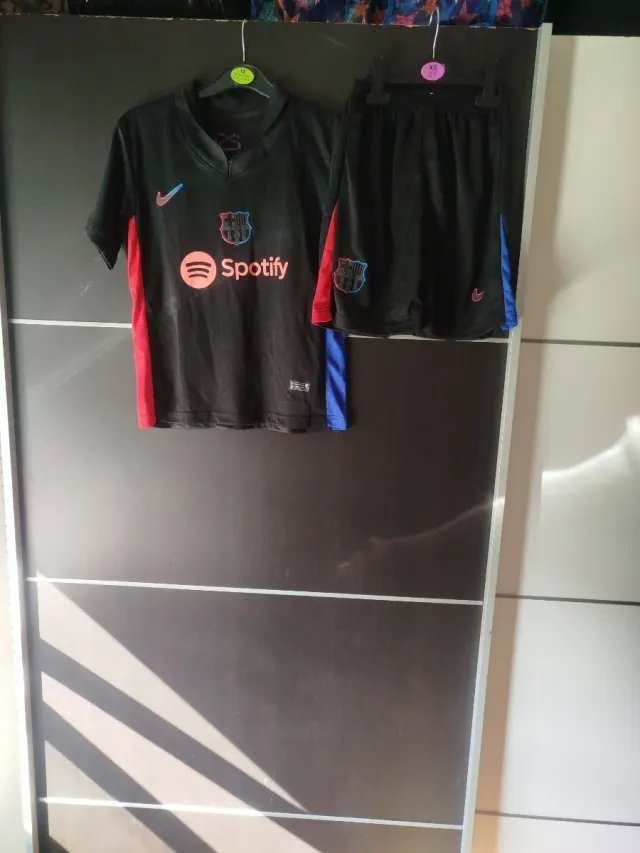 Traje de fútbol niño FC Barcelona Spotify