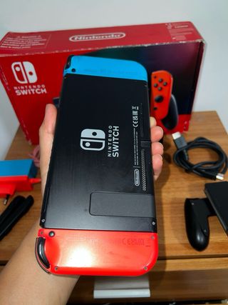 Nintendo Switch Azul y Rojo