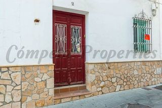 Casa adosada en venta en Cómpeta